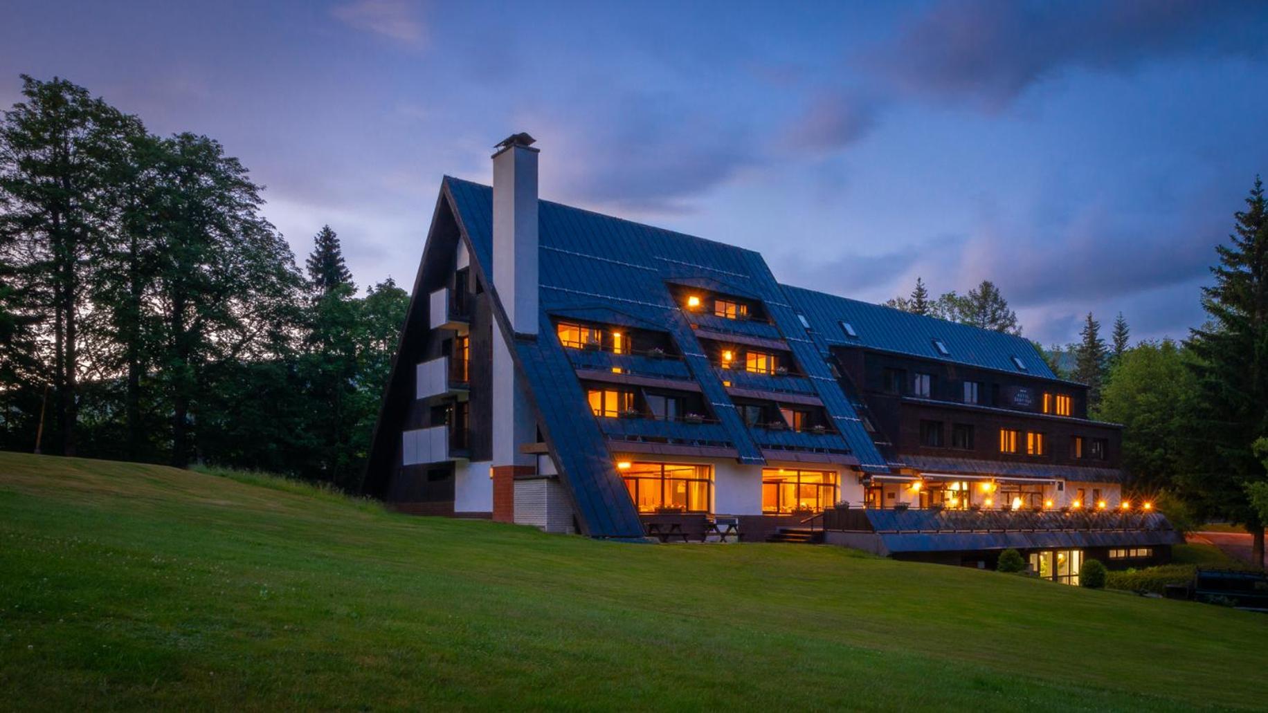Wellness Hotel Sedy Vlk Harrachov Exterior photo